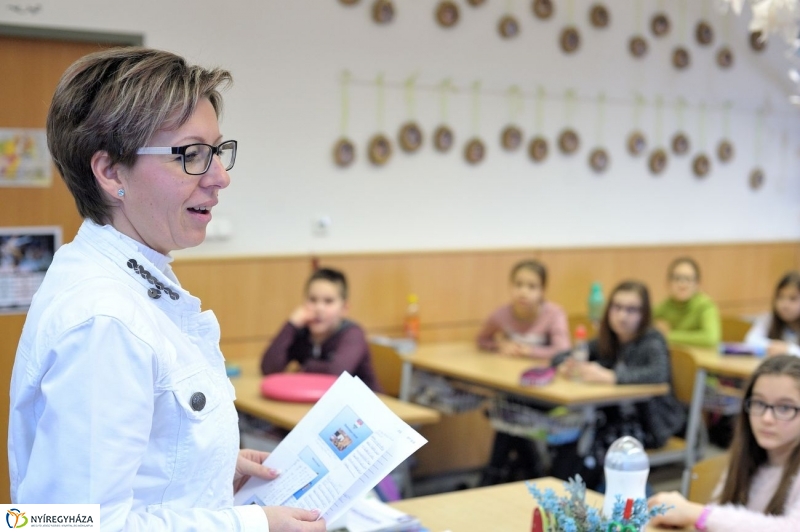 Az internetről gyerekeknek - fotó Szarka Lajos