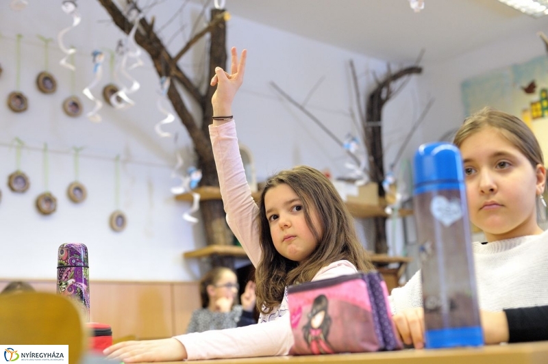 Az internetről gyerekeknek - fotó Szarka Lajos