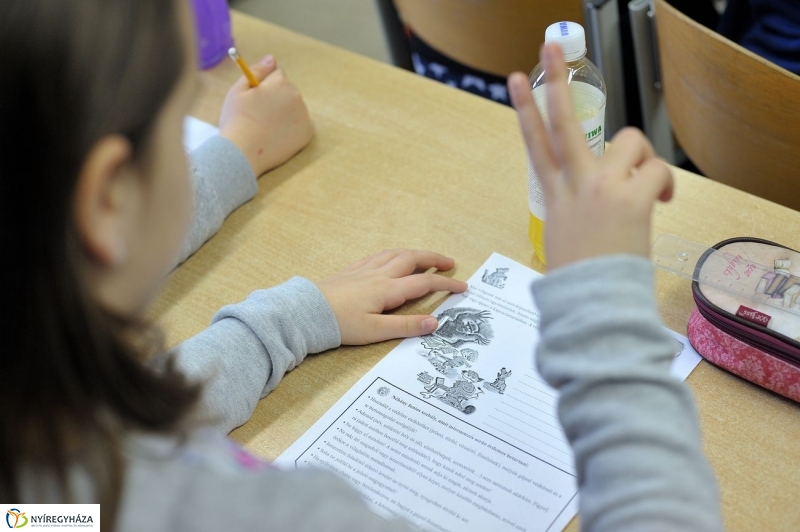 Az internetről gyerekeknek - fotó Szarka Lajos