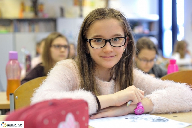 Az internetről gyerekeknek - fotó Szarka Lajos