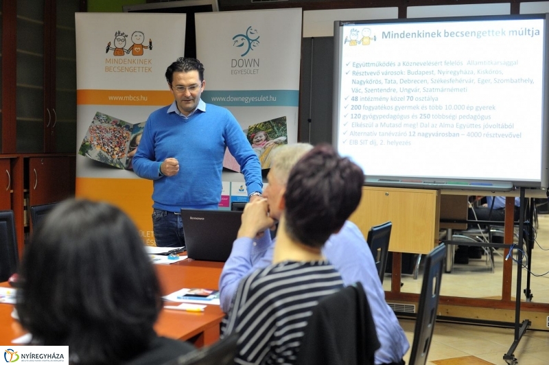 Mindenkinek becsengettek szakmai értekezlet - fotó Szarka Lajos
