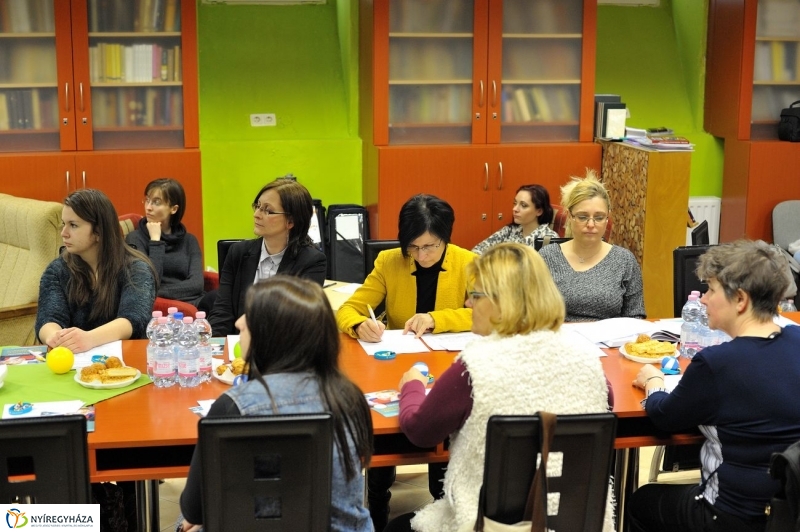 Mindenkinek becsengettek szakmai értekezlet - fotó Szarka Lajos