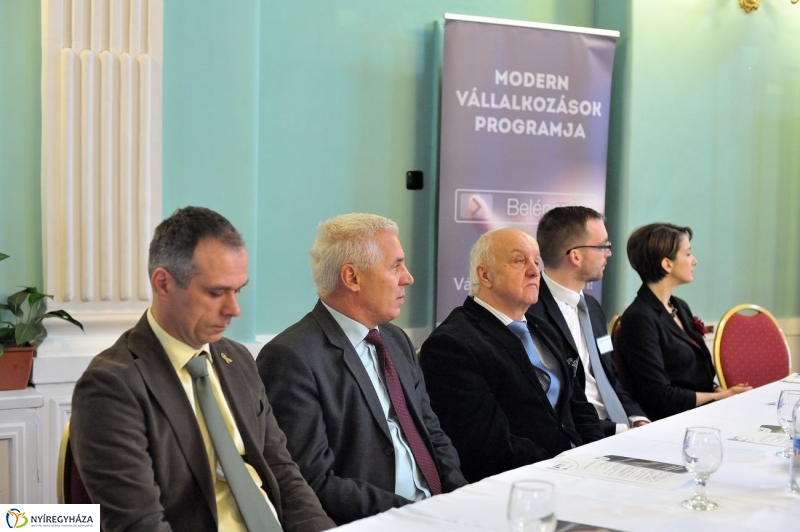 Modern Vállalkozások Programja konferencia - fotó Szarka Lajos