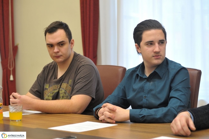 Diákpolgármesteri sajtótájékoztató - fotó Szarka Lajos