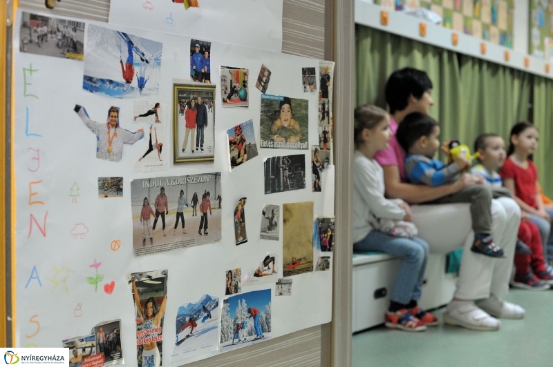 Ovicsalogató a Szent Imre óvodában - fotó Szarka Lajos