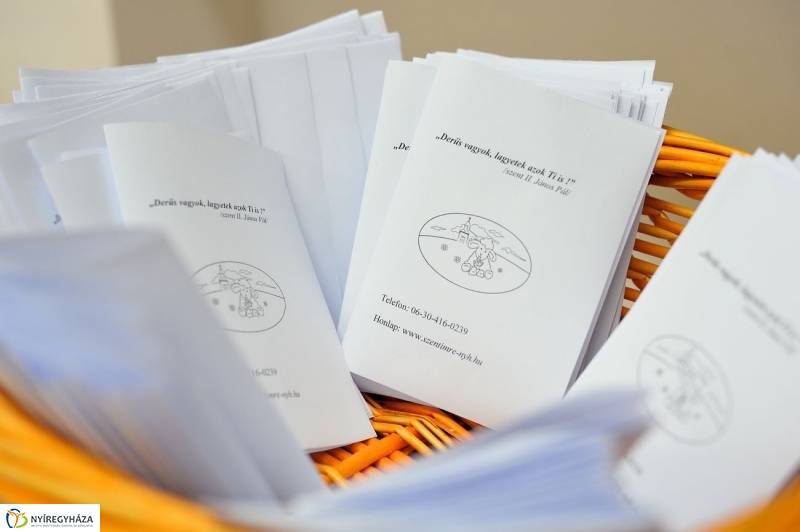 Ovicsalogató a Szent Imre óvodában - fotó Szarka Lajos