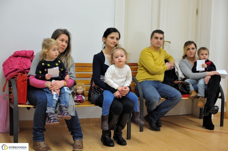 Ovicsalogató a Szent Imre óvodában - fotó Szarka Lajos