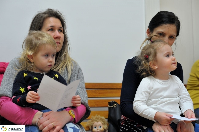 Ovicsalogató a Szent Imre óvodában - fotó Szarka Lajos