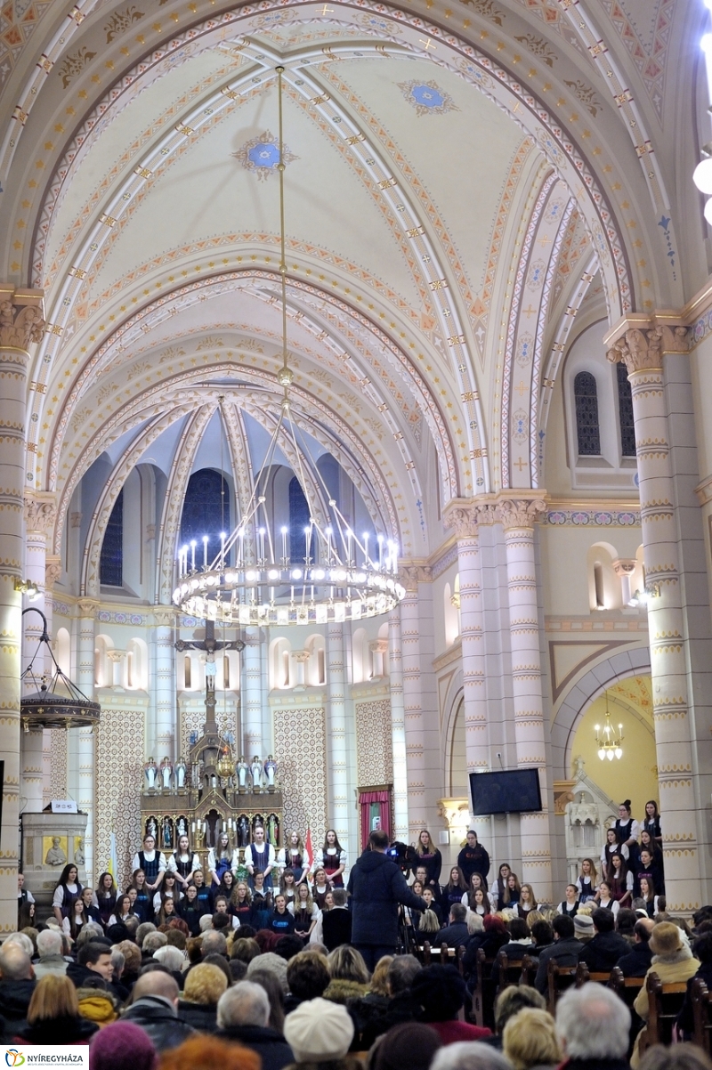 Jótékonysági koncert a székesegyházban - fotó Szarka Lajos