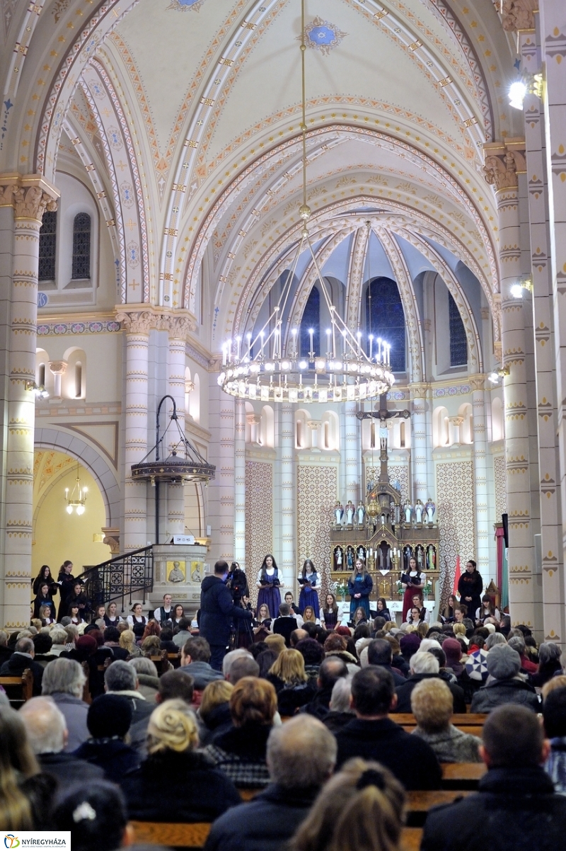 Jótékonysági koncert a székesegyházban - fotó Szarka Lajos