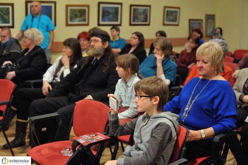 Szablyát rántottak - fotó Szarka Lajos