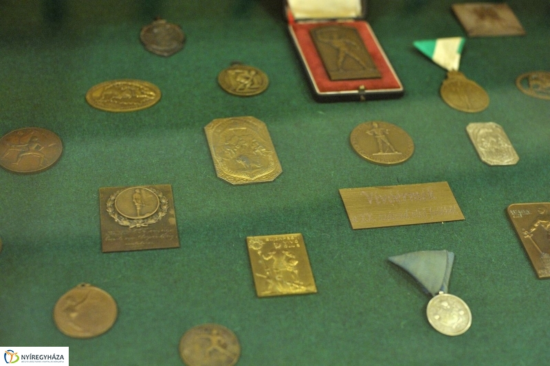 Szablyát rántottak - fotó Szarka Lajos