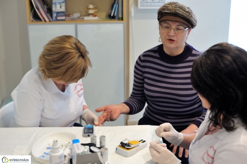 Egészségügyi szűrések - fotó Szarka Lajos
