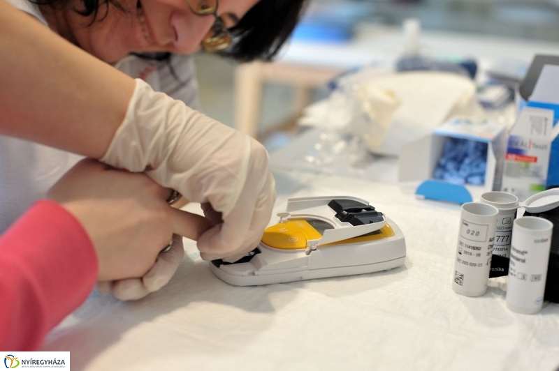Egészségügyi szűrések - fotó Szarka Lajos