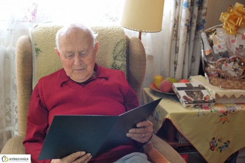 Szépkorú köszöntése - Opre Sándor - fotó Szarka Lajos