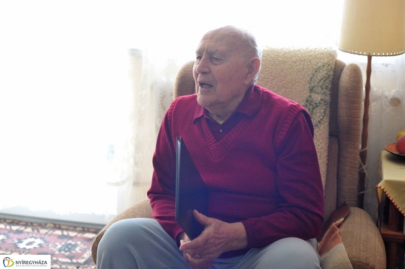 Szépkorú köszöntése - Opre Sándor - fotó Szarka Lajos