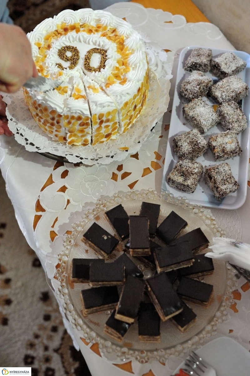 Szépkorú köszöntése - Opre Sándor - fotó Szarka Lajos