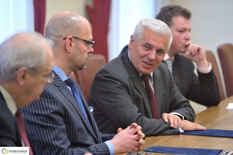 Kállay adomány - fotó Szarka Lajos