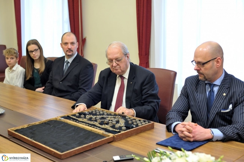 Kállay adomány - fotó Szarka Lajos