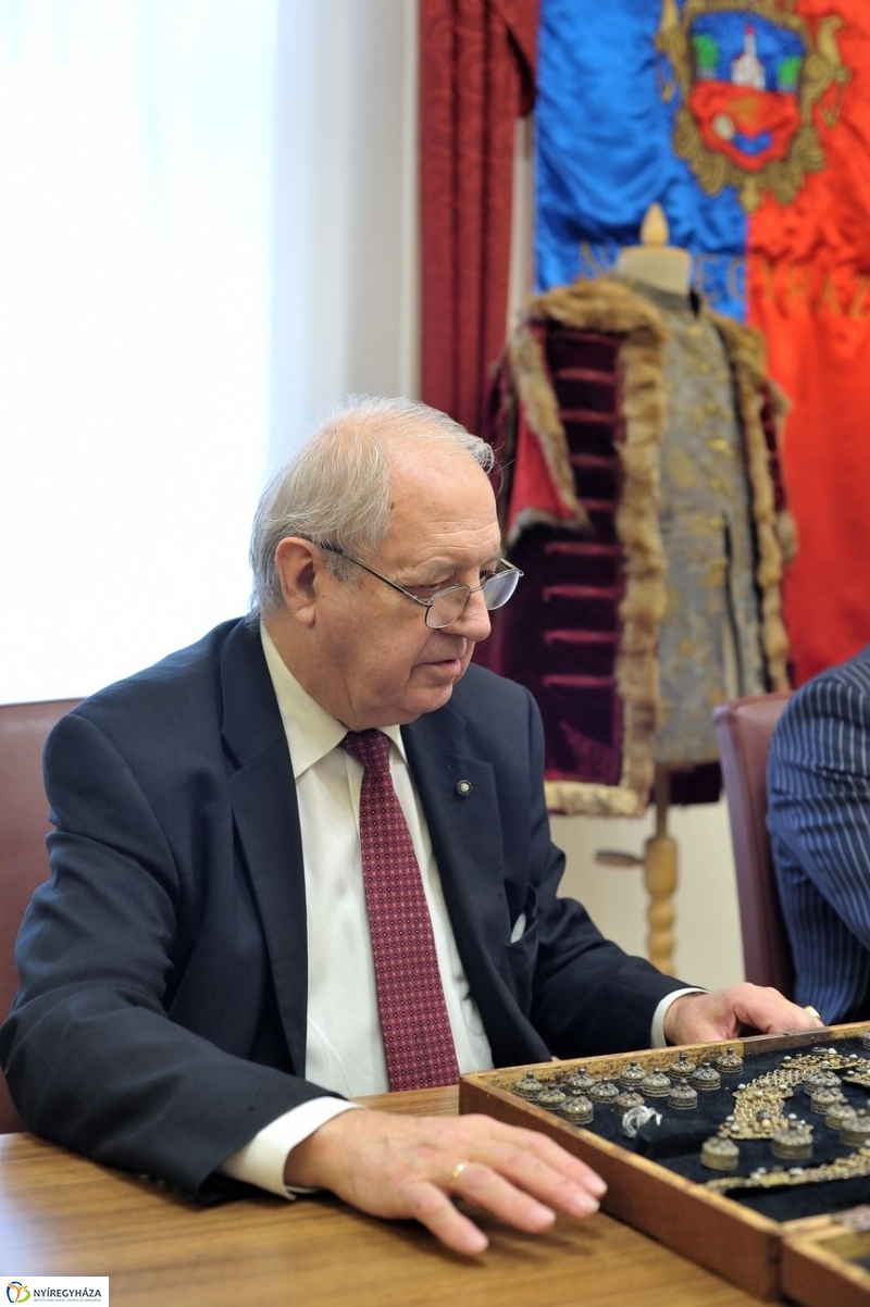 Kállay adomány - fotó Szarka Lajos