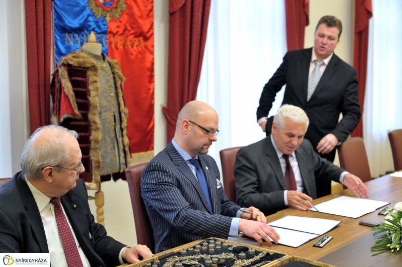 Kállay adomány - fotó Szarka Lajos