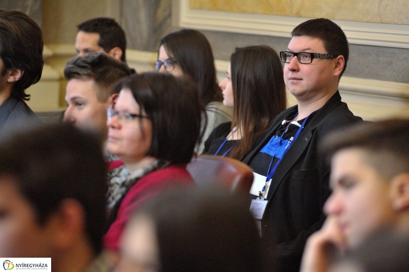 Városi Diákparlament - fotó Szarka Lajos