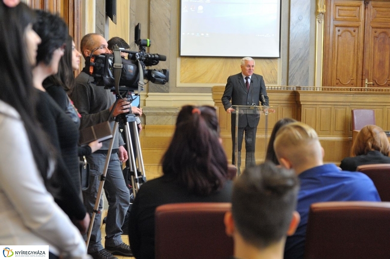 Városi Diákparlament - fotó Szarka Lajos