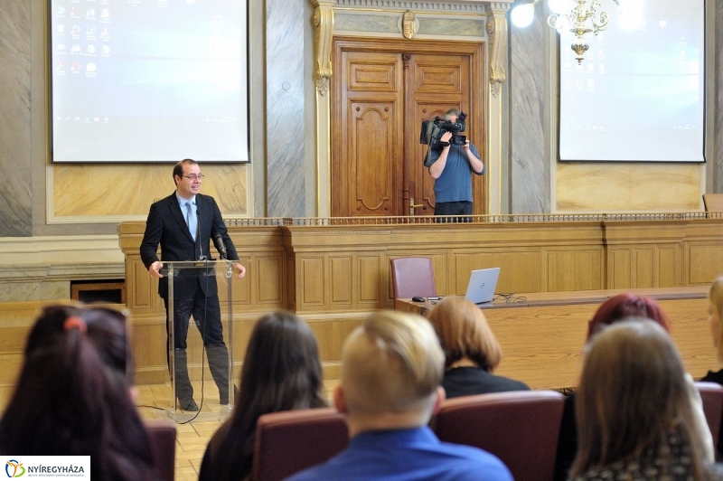 Városi Diákparlament - fotó Szarka Lajos