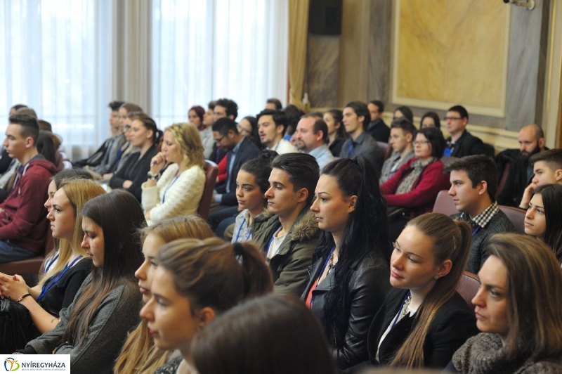 Városi Diákparlament - fotó Szarka Lajos