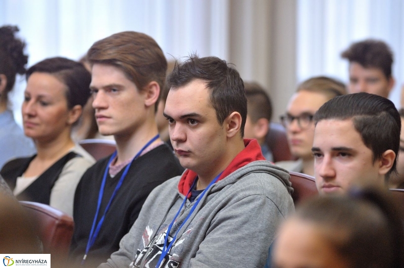 Városi Diákparlament - fotó Szarka Lajos