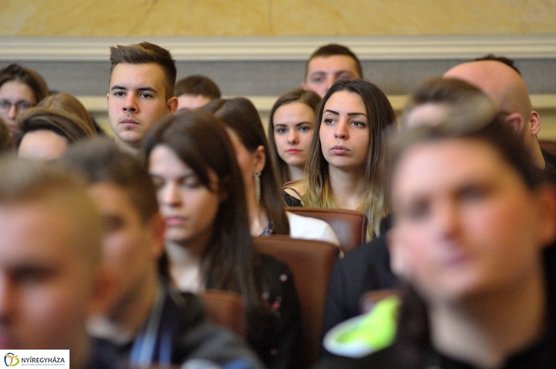 Városi Diákparlament - fotó Szarka Lajos