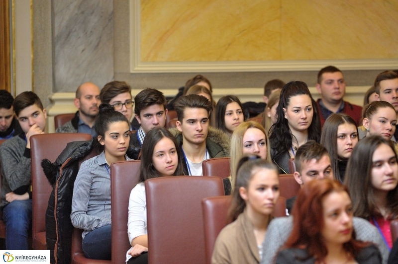 Városi Diákparlament - fotó Szarka Lajos