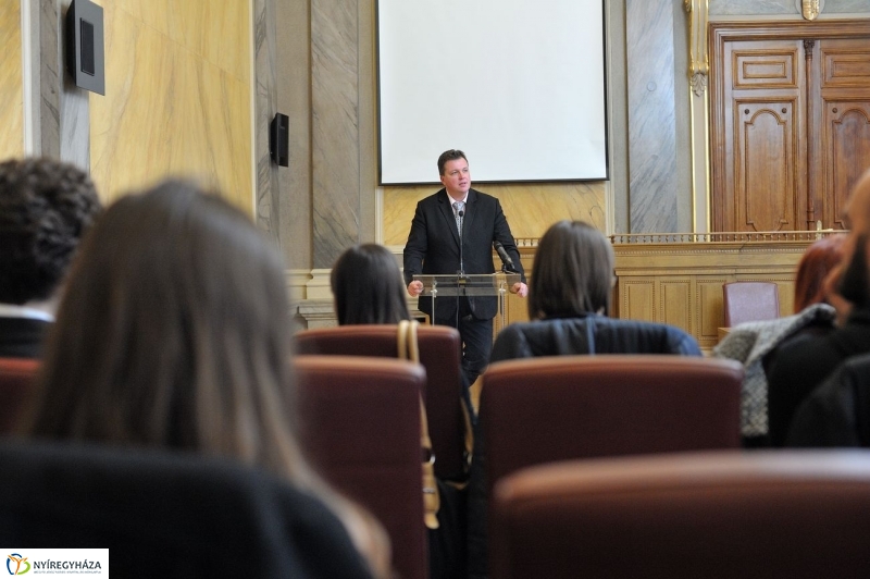 Városi Diákparlament - fotó Szarka Lajos