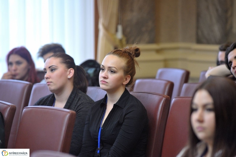 Városi Diákparlament - fotó Szarka Lajos