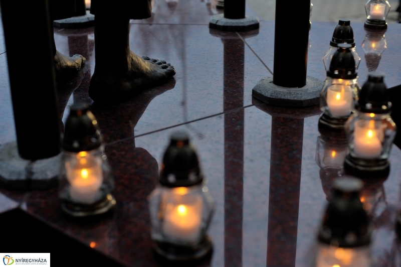 Megemlékezés a kommunista diktatúra áldozatairól - fotó Szarka Lajos