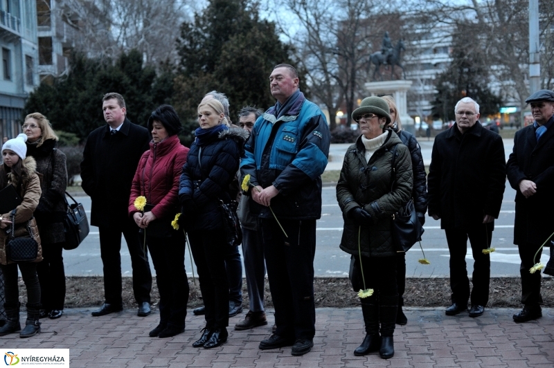 Megemlékezés a kommunista diktatúra áldozatairól - fotó Szarka Lajos