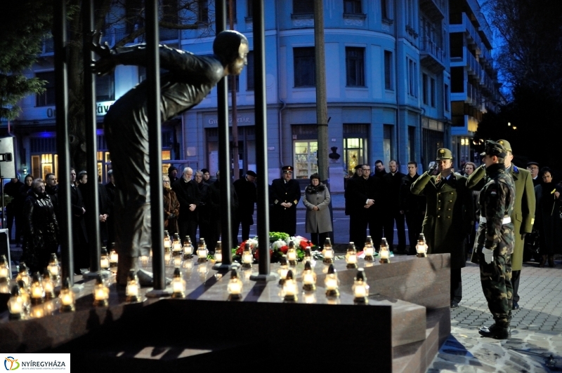 Megemlékezés a kommunista diktatúra áldozatairól - fotó Szarka Lajos