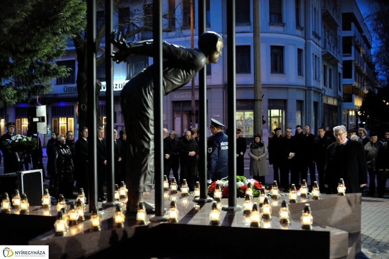 Megemlékezés a kommunista diktatúra áldozatairól - fotó Szarka Lajos