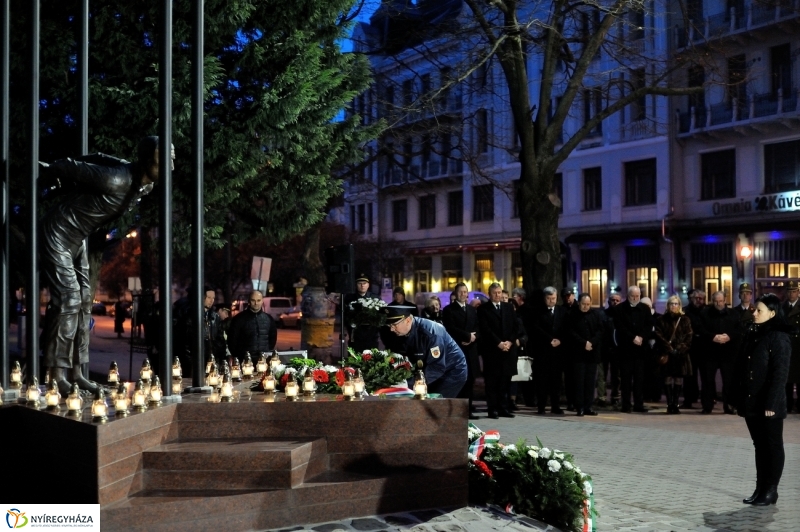 Megemlékezés a kommunista diktatúra áldozatairól - fotó Szarka Lajos