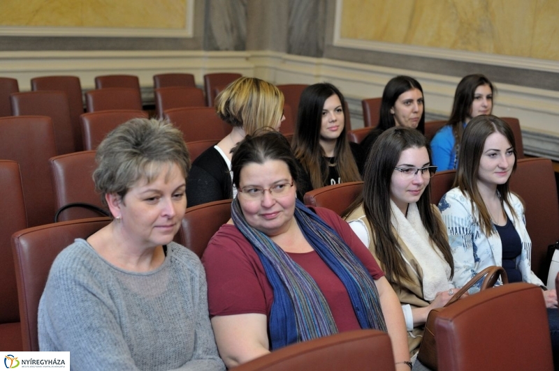 Védőnők a Városházán - fotó Szarka Lajos