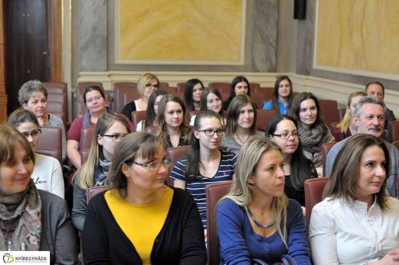 Védőnők a Városházán - fotó Szarka Lajos