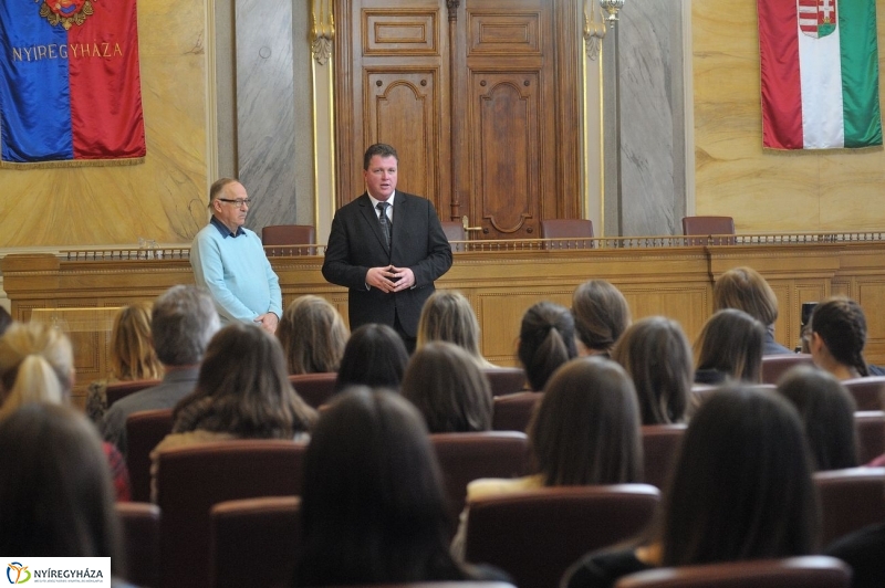 Védőnők a Városházán - fotó Szarka Lajos
