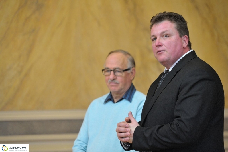 Védőnők a Városházán - fotó Szarka Lajos