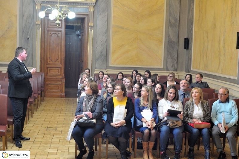 Védőnők a Városházán - fotó Szarka Lajos