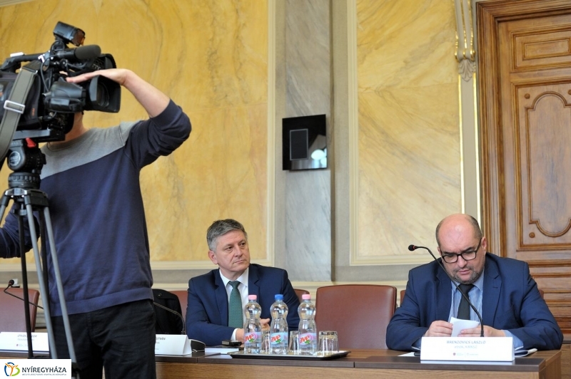 Országgyűlés Nemzeti Összetartozás Bizottsága  - fotó Szarka Lajos