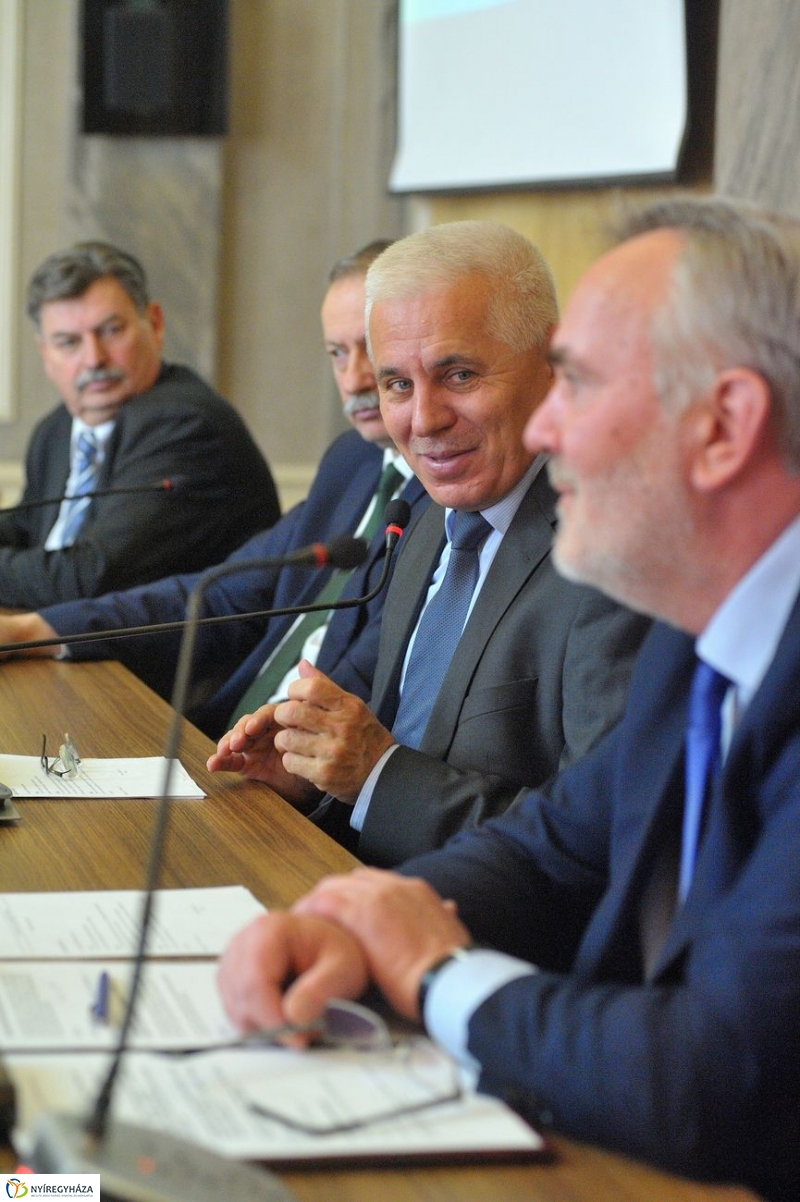 Országgyűlés Nemzeti Összetartozás Bizottsága  - fotó Szarka Lajos