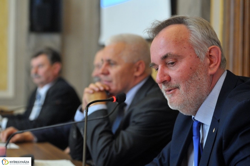 Országgyűlés Nemzeti Összetartozás Bizottsága  - fotó Szarka Lajos