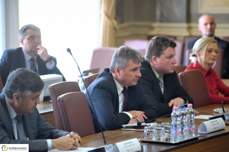 Országgyűlés Nemzeti Összetartozás Bizottsága  - fotó Szarka Lajos