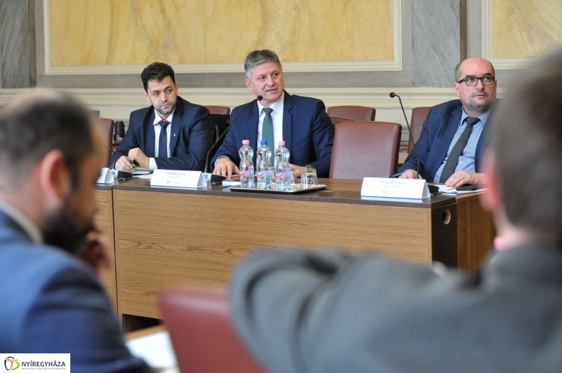 Országgyűlés Nemzeti Összetartozás Bizottsága  - fotó Szarka Lajos