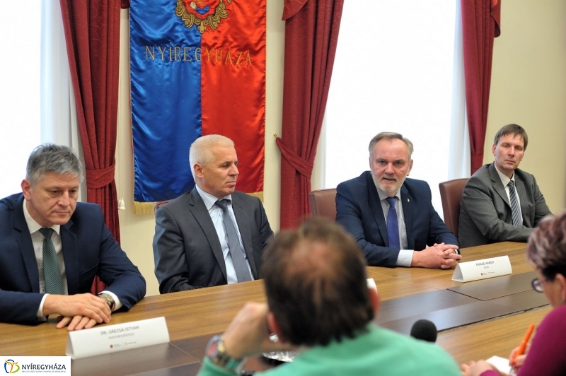 Országgyűlés Nemzeti Összetartozás Bizottsága  - fotó Szarka Lajos